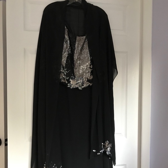 Beaded Gown size 18 - Picture 12 of 15